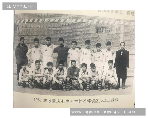 重庆足球队的节奏分析与得失总结探讨球队未来发展方向 重庆足球队的节奏分析与得失总结探讨球队未来发展方向