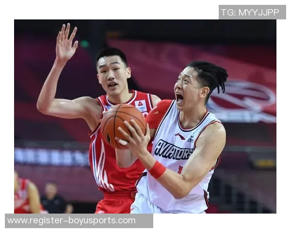 运动最新数据深圳篮球队的比赛节奏分析与战术探讨 运动最新数据深圳篮球队的比赛节奏分析与战术探讨